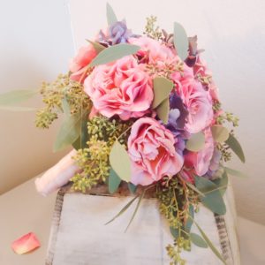 bruidsboeket IJsselstein rozen hortensia eucalyptus
